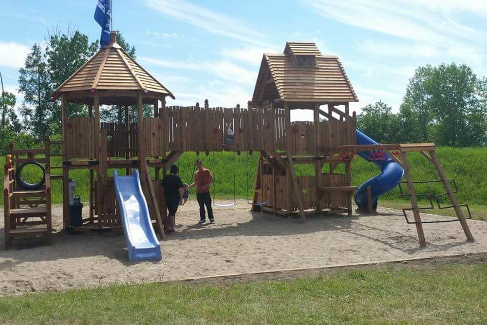 Camping Lac Frontiere