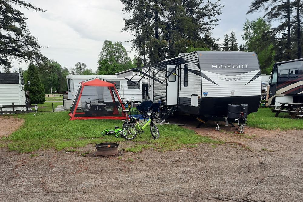 Camping Lac Joly