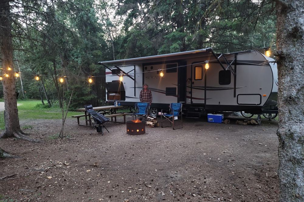 Cross Lake Provincial Park - Campground