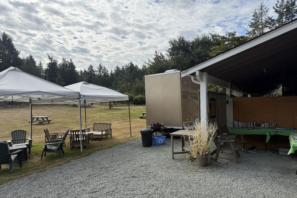 Gardenside Acres Tent and Breakfast Campground