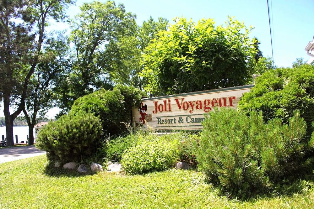 Joli Voyageur Resort & Campground