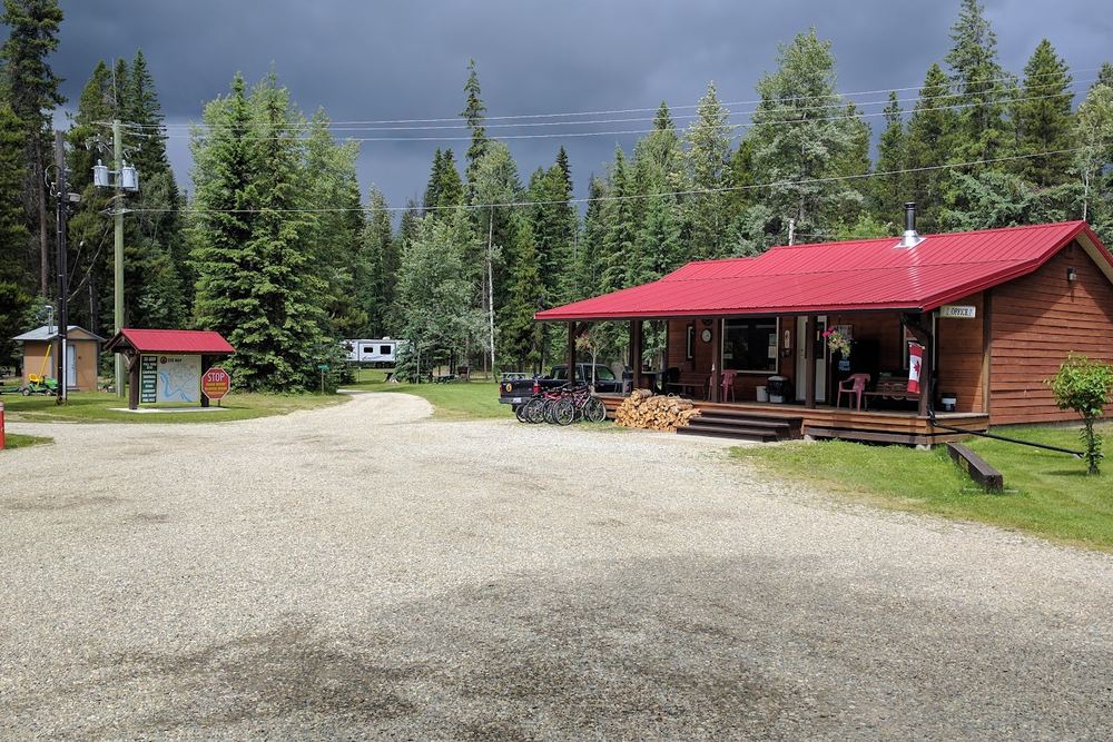 Yellowhead RV Park & Campground