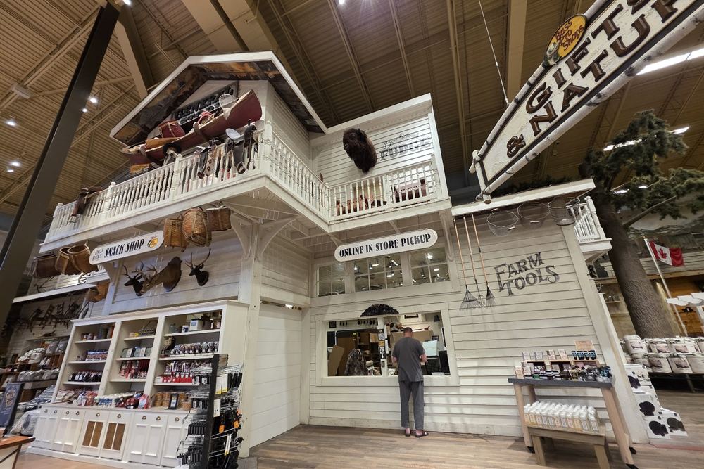 Bass Pro Shops