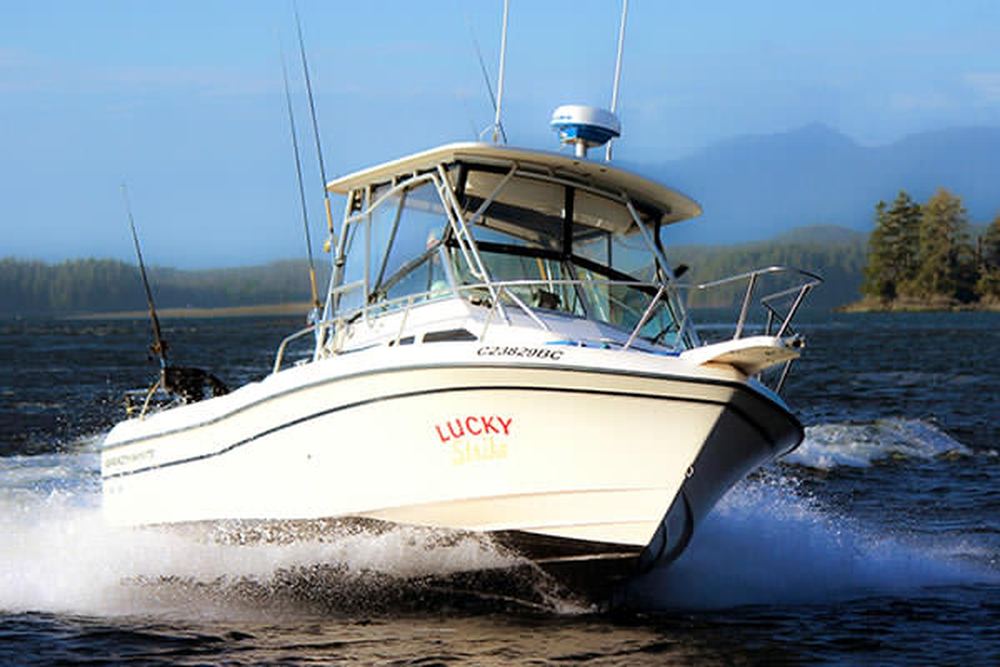 Lucky Strike Sportfishing Tofino