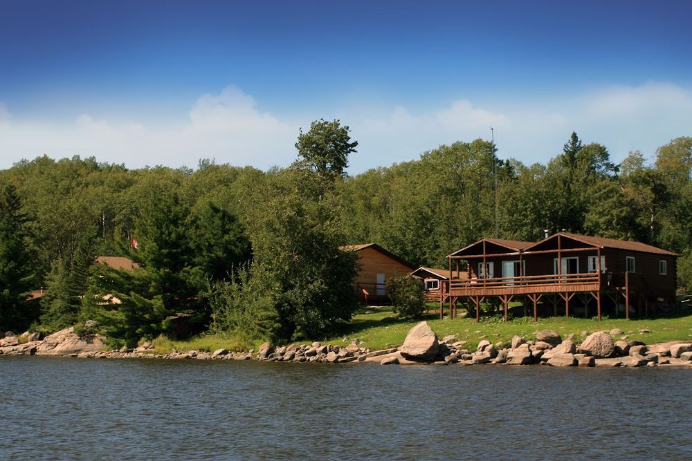 Maynard Lake Lodge