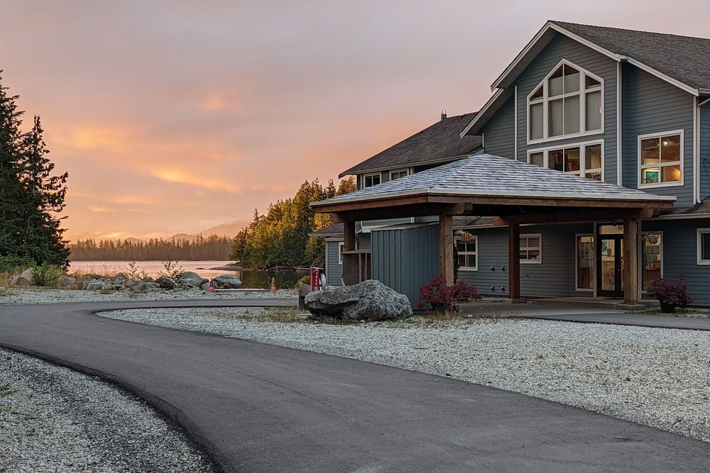 Shearwater, Fishing Lodge