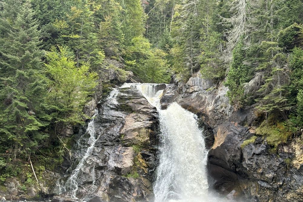 Belvédère de la chute de la rivière Jean-Noël