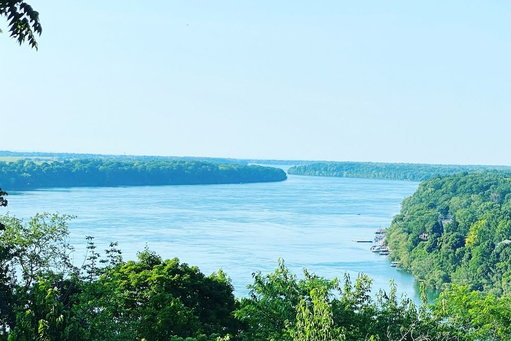 Niagara River Scenic Outlook Point