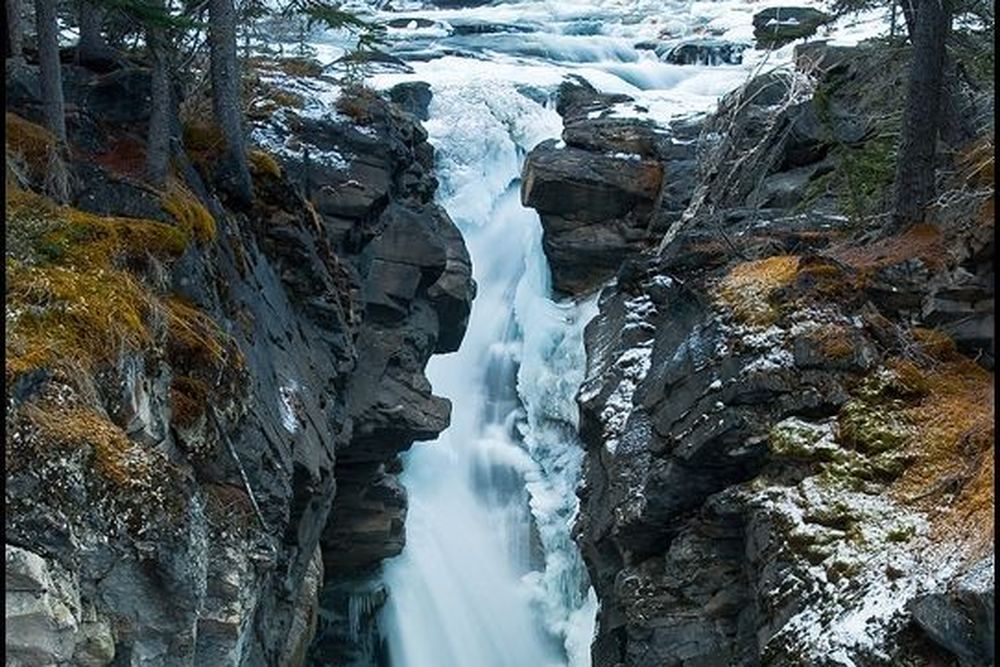 Siffleur Falls