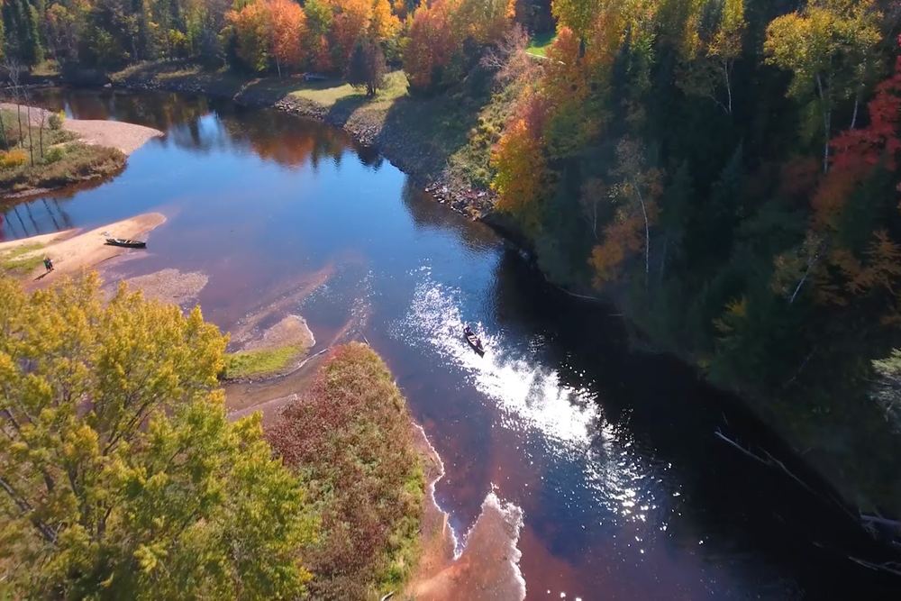 À L'ABORDAGE, Activités Plein air Laurentides Mont-Tremblant. Location & excursions canot-kayak