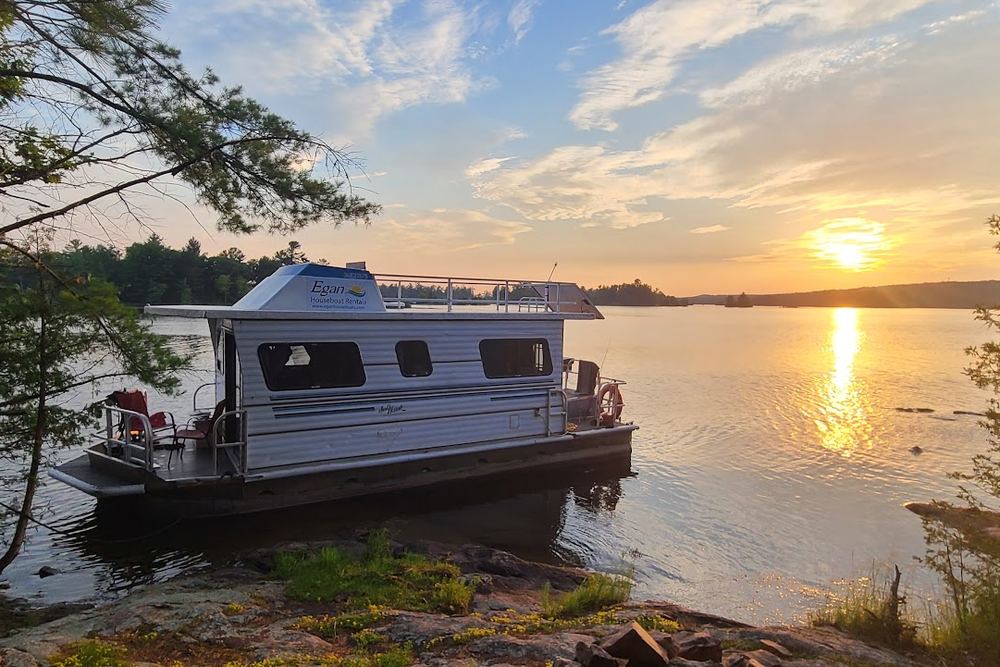 Egan Houseboat Rentals