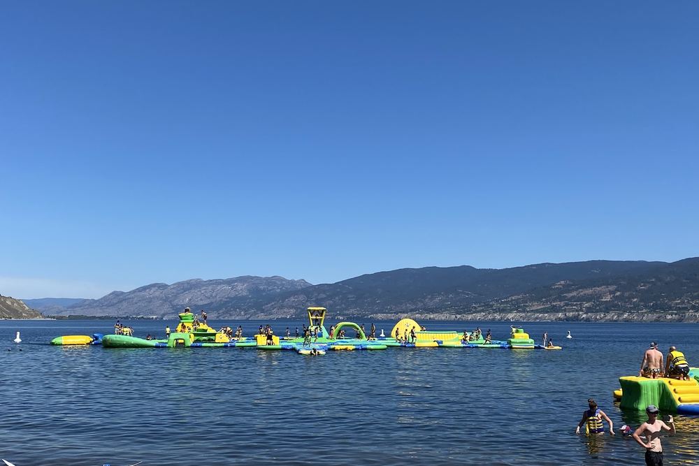 Splash Water Parks Penticton – Wibit Inflatable Park